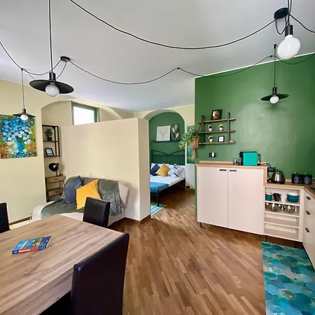 Magenta 53 By Alterego * トリノ