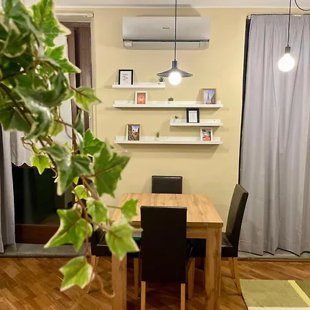 Magenta 53 By Alterego アパート