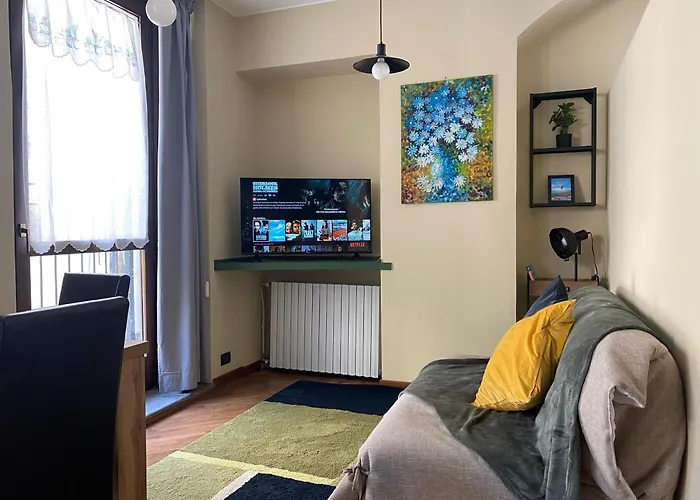 Magenta 53 By Alterego * Turin